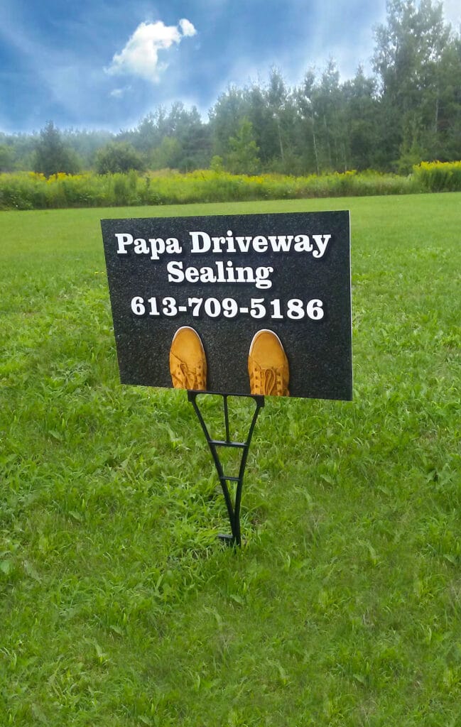 PapaDriverwaySealing LawnSign