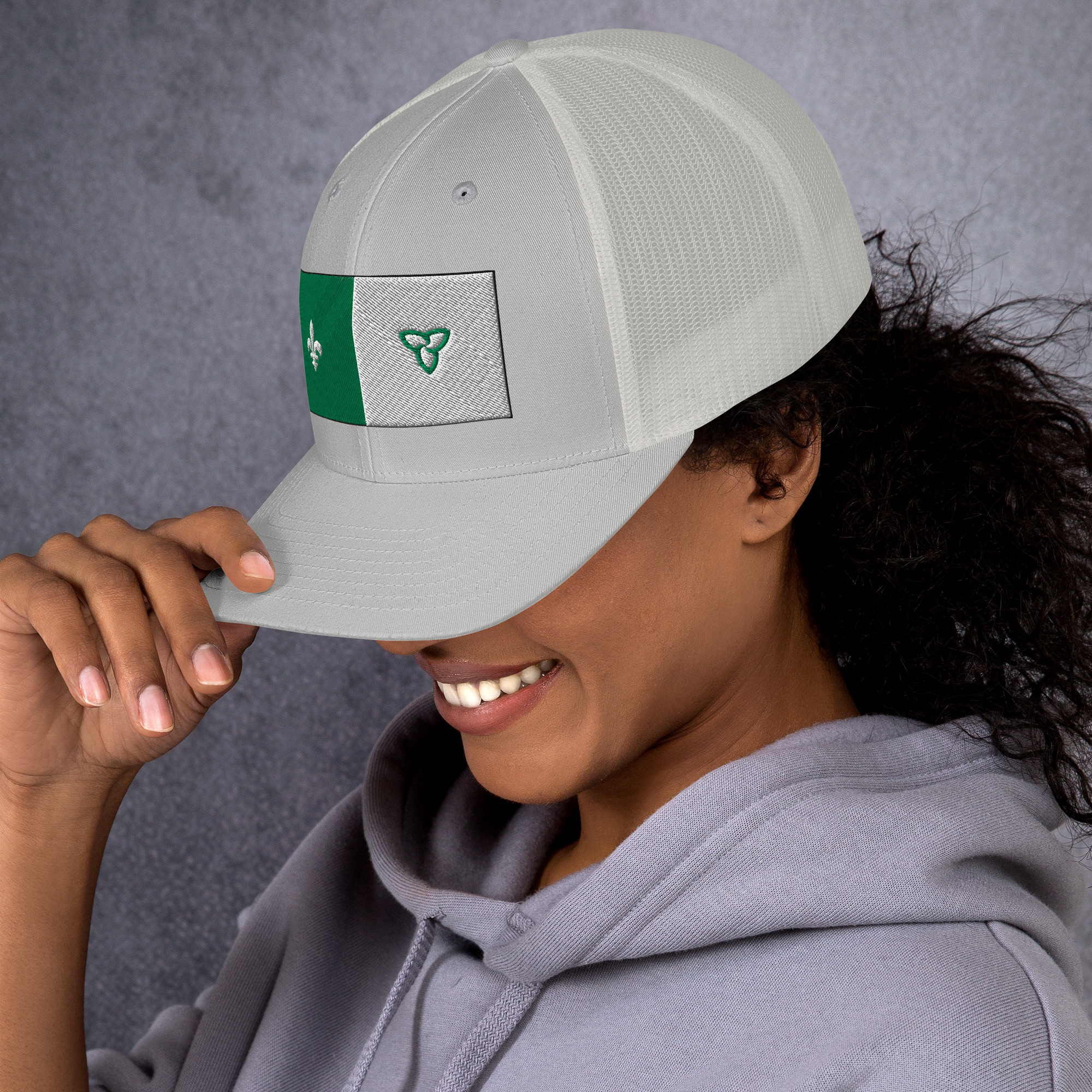 Retro trucker hat silver left 69b1c8ceacd42.jpg